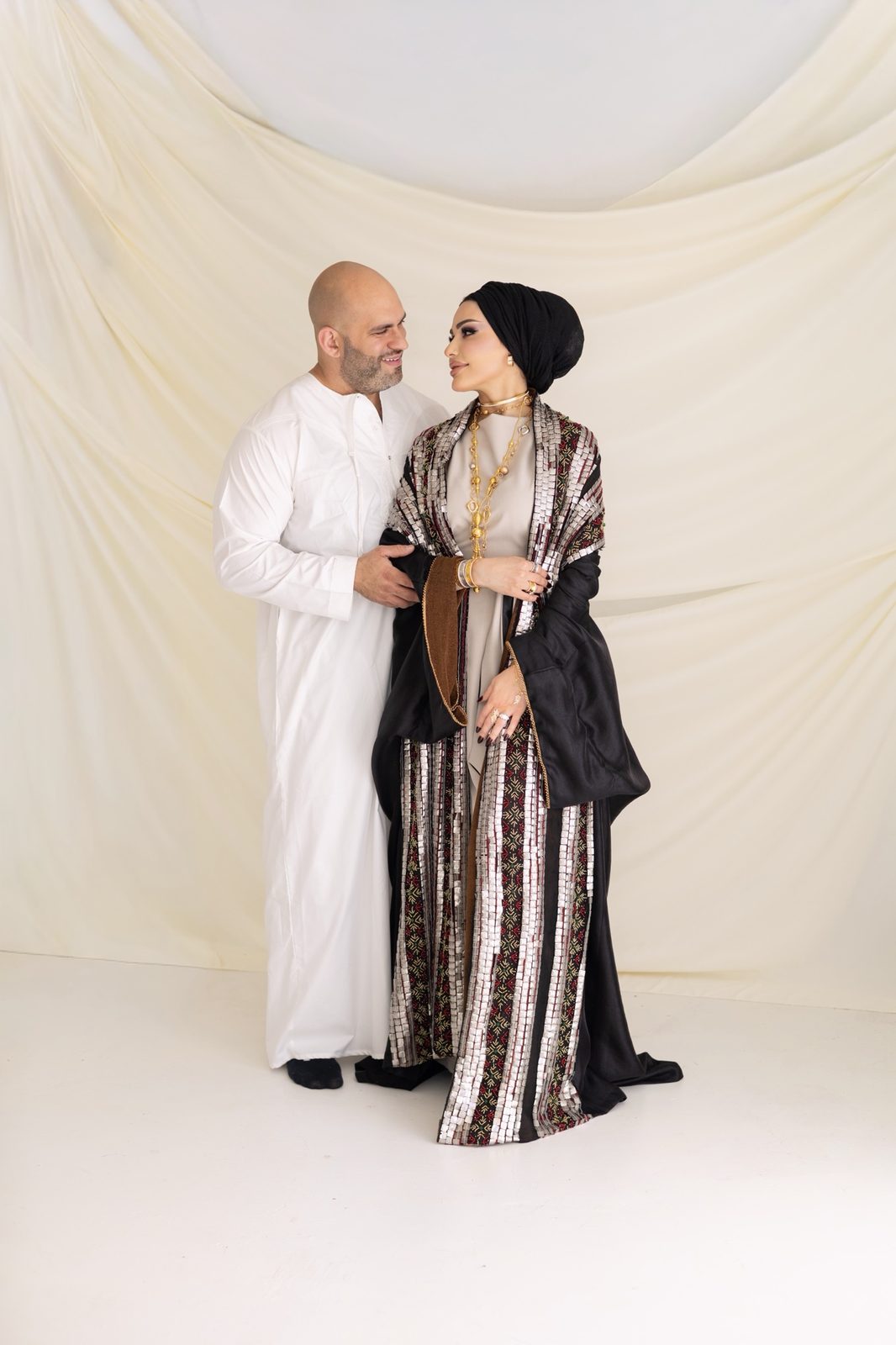 Couple portrait photographed by Kamar photography