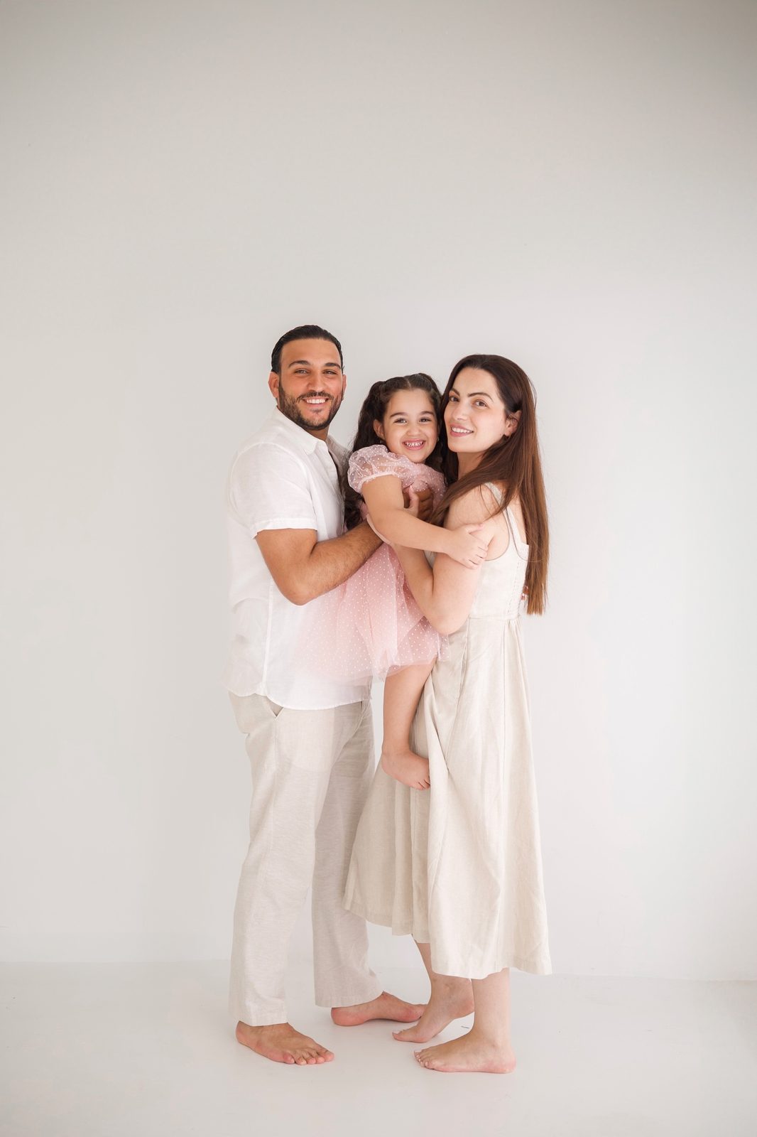 Family portrait photographed by Kamar photography