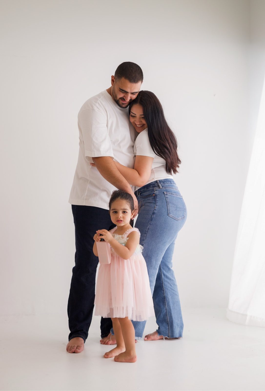 Family portrait photographed by Kamar photography